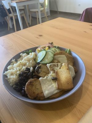 Seitan and cheese   at Guará in Vila Nova De Gaia