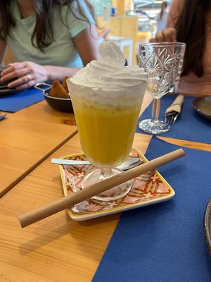 Mango Milkshake   at Guará in Vila Nova De Gaia