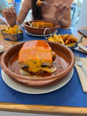 Francesinha   at Guará in Vila Nova De Gaia