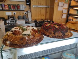 Bolo rei vegan at Guará in Vila Nova De Gaia