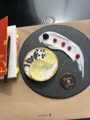 Tarte de limão   at Guará in Vila Nova De Gaia