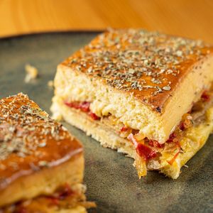 Lanche Seitan e Quxxjo at Guará in Vila Nova De Gaia