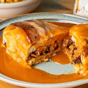 Francesinha à Padoca at Guará in Vila Nova De Gaia