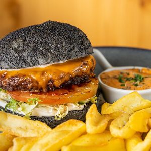 Burger Amigo at Guará in Vila Nova De Gaia