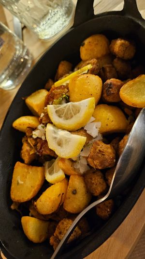 Rojões at Guará in Vila Nova De Gaia