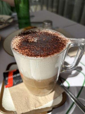 Cappuchino  at Guará in Vila Nova De Gaia