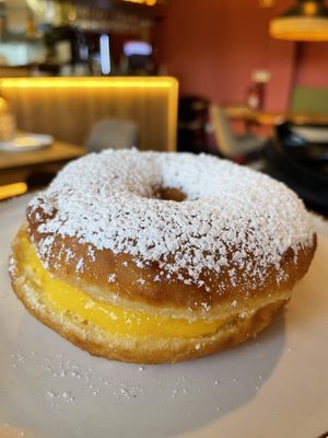 Bolo de Berlim (so good!)  at Guará in Vila Nova De Gaia