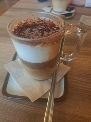 Decaf Cappuccino at Guará in Vila Nova De Gaia