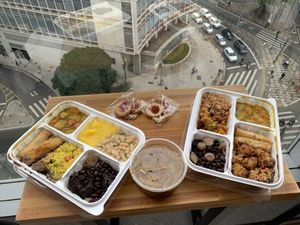 Delivery  at Lotus Vegetariano in Sao Paulo