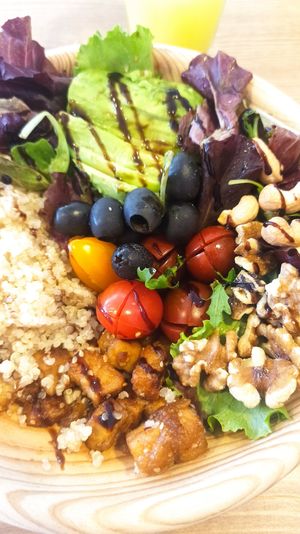 Tofu bowl at Jasmim Brunch in Torres Novas