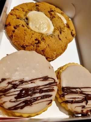 S'mores cookies + Empire Biscuits at Plant Blonde in Glasgow