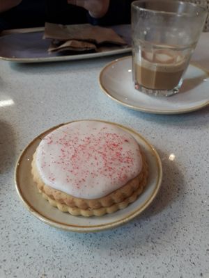 Raspberry Empire at Plant Blonde in Glasgow