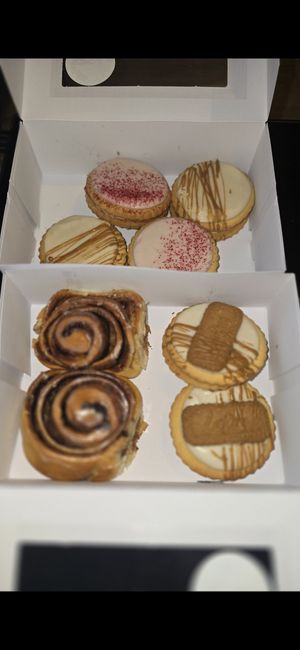  at Plant Blonde in Glasgow