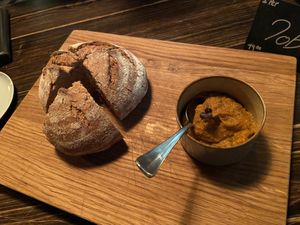 Brot mit Aufstrich vorweg    at Steinhaus1718 in Budingen