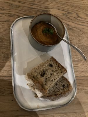 bread with vegetable cream  at Steinhaus1718 in Budingen