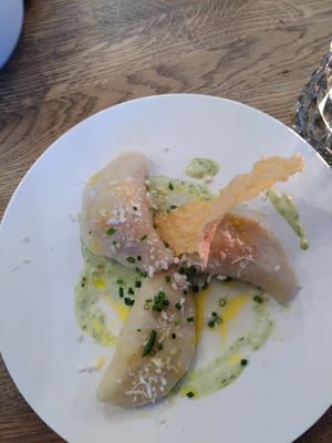 Gefüllte Kartoffeltaschen. Diesmal als Vorspeise....super lecker at Steinhaus1718 in Budingen