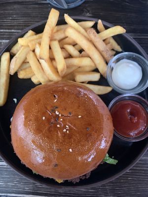 Burger 🍔👍🏻  at Steinhaus1718 in Budingen