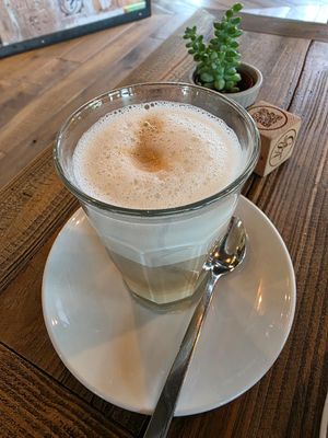 Latte Macciato mit Hafermilch at GenussArt in Tubingen
