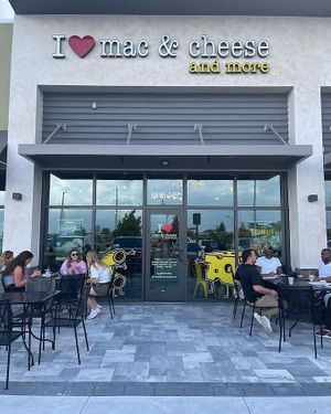 Exterior at I Heart Mac & Cheese in Naples