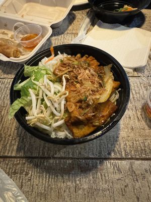 Vermicelli bowl w/ tofu  at Rock N Rolls in Honolulu