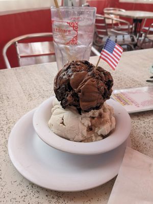 Vegan chocolate cookies and cream and vegan vanilla at Jaxson's Ice Cream Parlor & Restaurant in Dania Beach