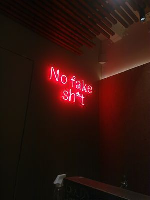 Logo at Froots & Roots in Barcelona