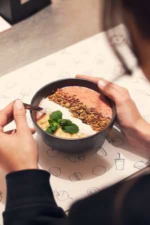 Smoothie Bowl at Froots & Roots in Barcelona