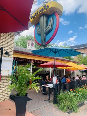 Outside terrace  at Resto Bar Lolita in Mont-tremblant