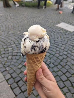 Cookies and cream at Eisbrunnen - Vegan Ice Cream in Munich
