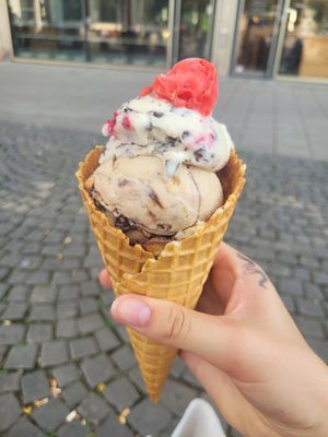  at Eisbrunnen - Vegan Ice Cream in Munich