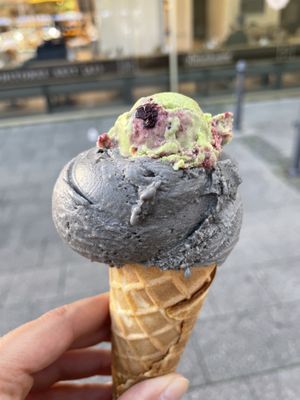   at Eisbrunnen - Vegan Ice Cream in Munich