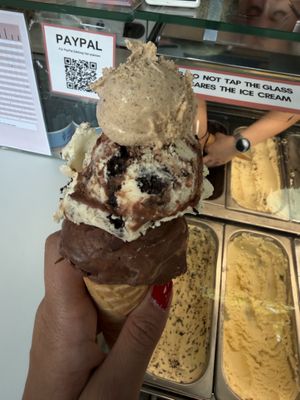   at Eisbrunnen - Vegan Ice Cream in Munich