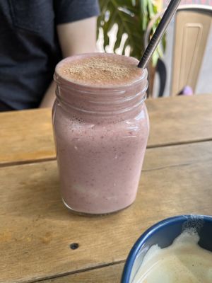 Horchata de fresa   at Mandragora Vegan in Mexico City