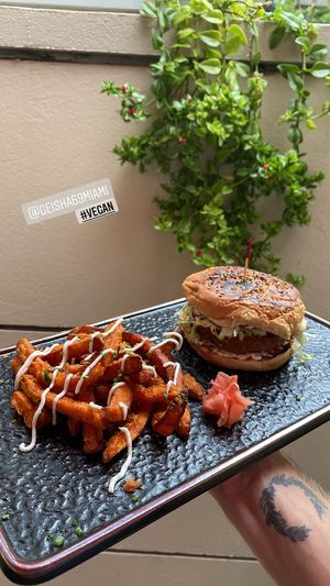 Amazing vegan burger at Geisha69 in 1060 Brickell. Everything here is delicious 😅😍  at Salmoon in Miami