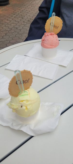 Vegan Gelato at The Mason Jar Coffee & Gelato in Helen