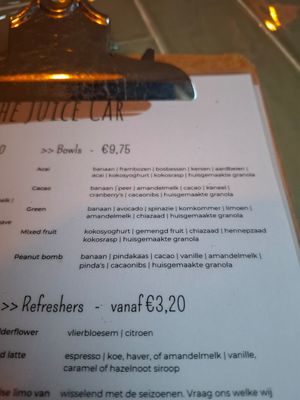 Bowls at The Juice Car in Den Burg