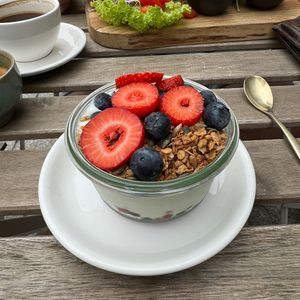 Veganes Müsli  at Oktober Café in Bochum