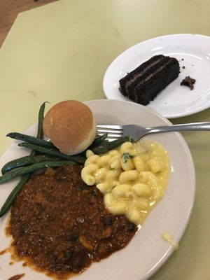 mac n cheese, quinoa chili and cake! at Mean Greens in Denton