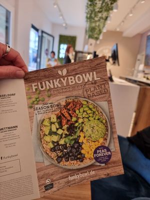 Menu at Funky Bowl in Dusseldorf
