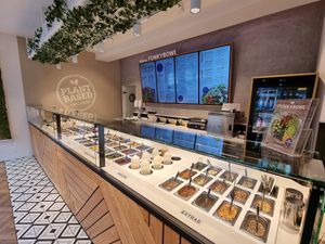 Counter at Funky Bowl in Dusseldorf