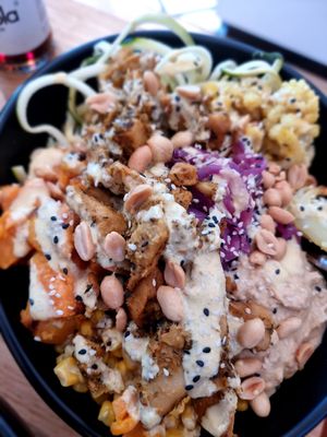 Chickarella 13,90 at Funky Bowl in Dusseldorf