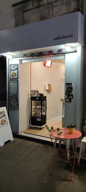 FAcade at La Sabicherie in Paris