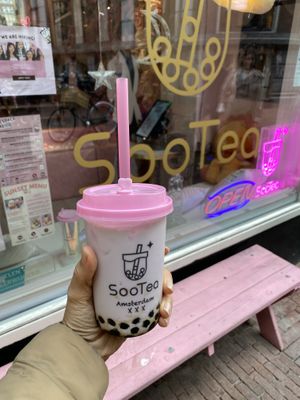 CAN’T GET YA OUTTA MY HEAD TARO COCONUT MILK  at SooTea in Amsterdam