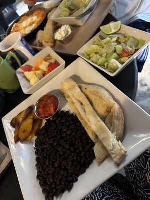   at El Tiburón  in El Paredon