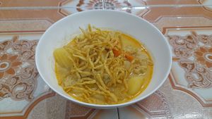 Khan soi at Ming Kwan in Chiang Mai