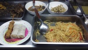 cooked food at Ming Kwan in Chiang Mai