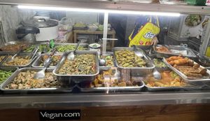 Many varieties of vegetarian & vegan dishes that are allium-freee #Veganuary at Ming Kwan in Chiang Mai