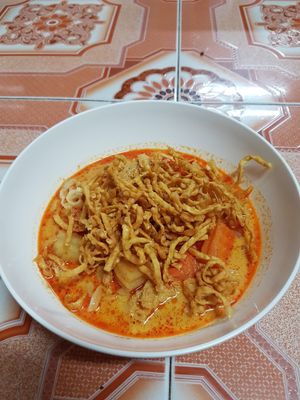 Khao Soi at Ming Kwan in Chiang Mai