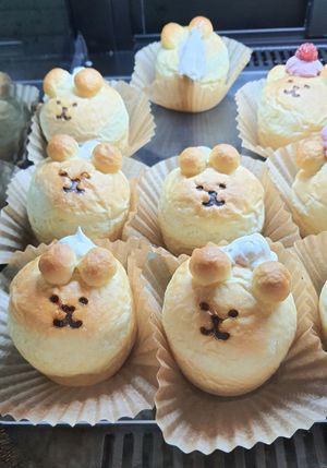 Teddy Brioche with Custard Filling #Veganuary at Yong Tokki in Seoul