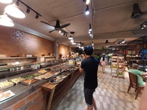 atmosphere at Ẩm Thực Chay BỒ ĐỀ SAO in Nha Trang